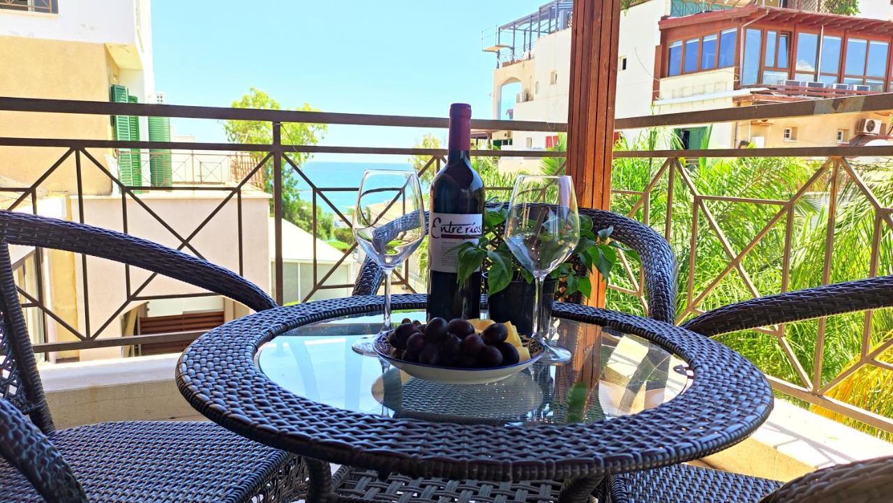 The Salnik Beach Apartment Лимасол Екстериор снимка