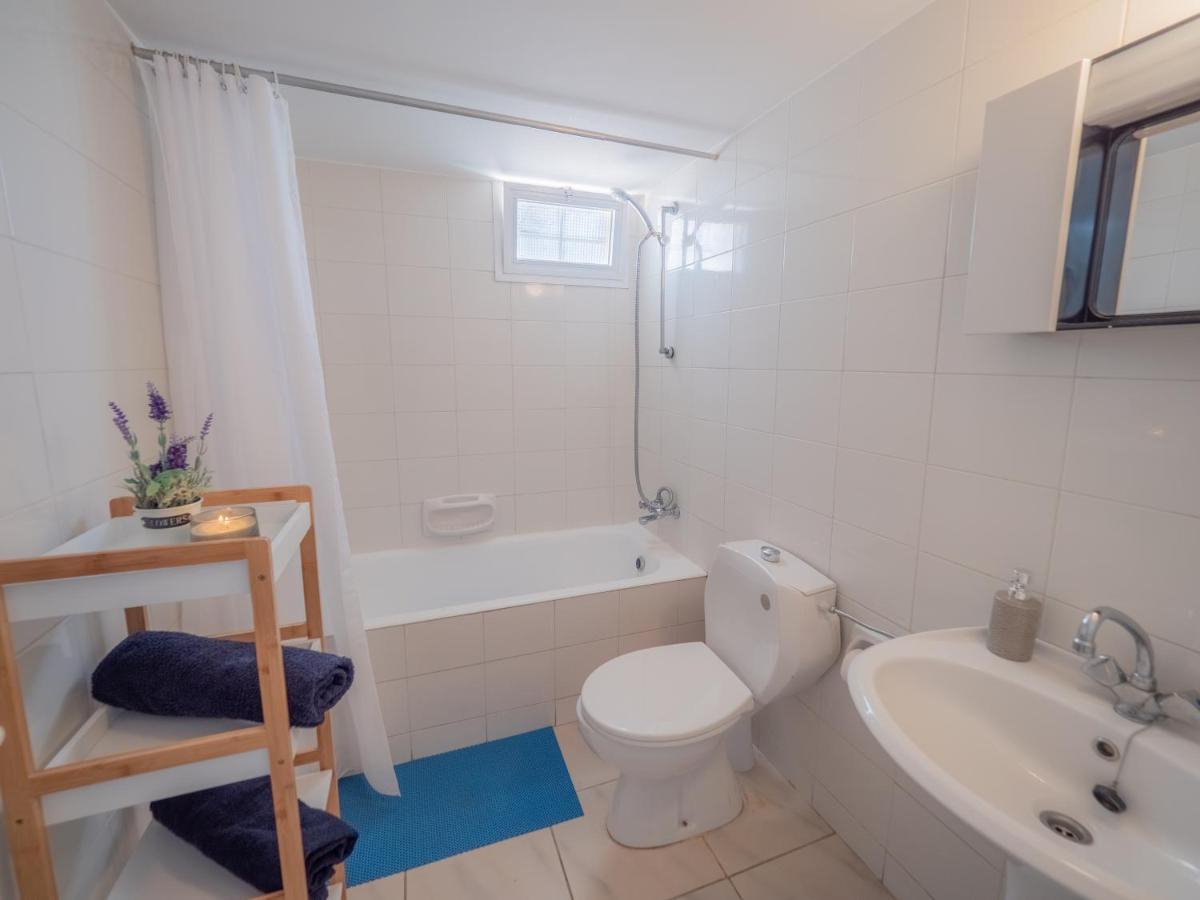 The Salnik Beach Apartment Лимасол Екстериор снимка